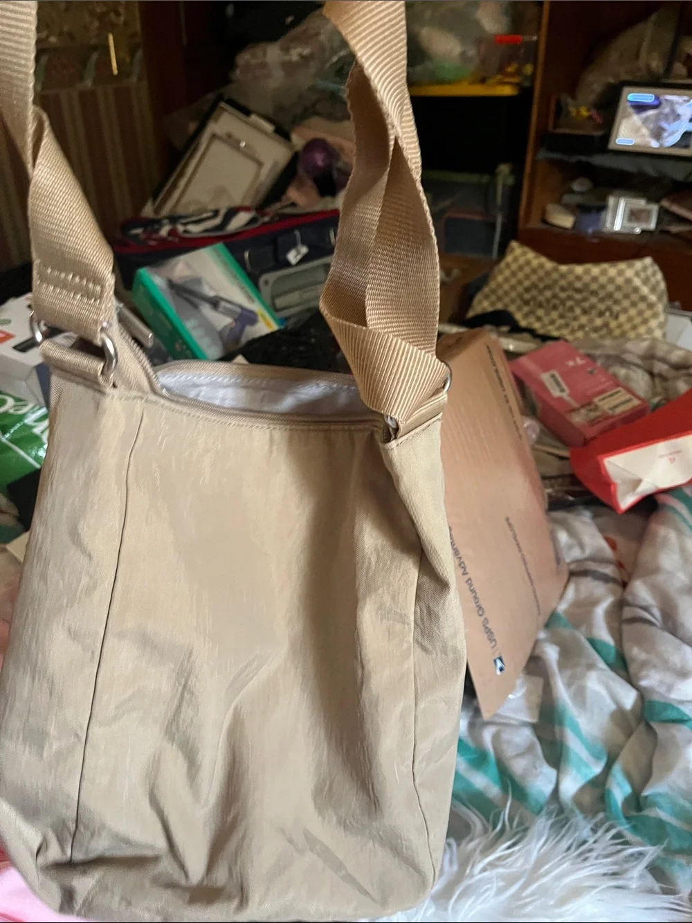 Baggallini Tan Crossbody Messenger Bag for